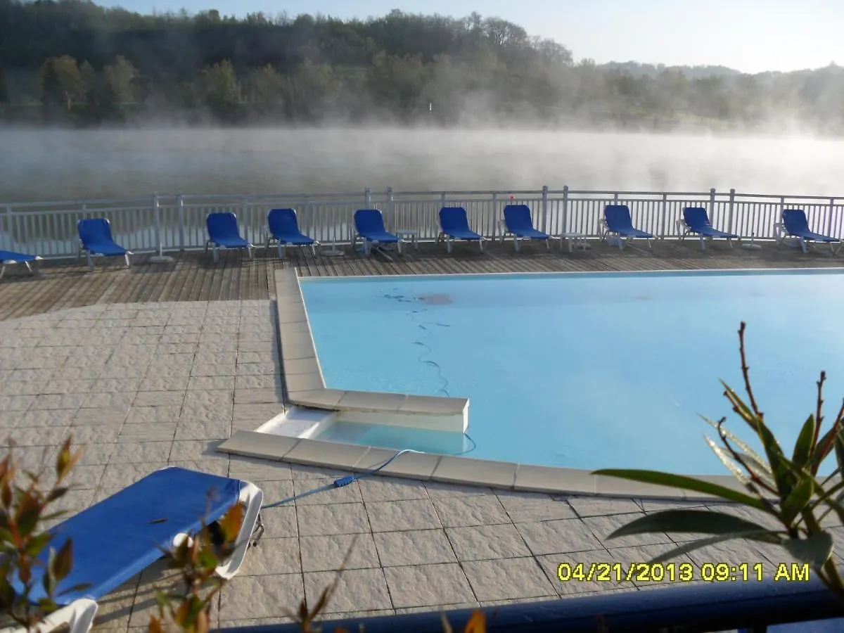 Le Hameau Du Lac Avec Piscine Dans Residence, ,Appart Classe 1 Etoile Marciac